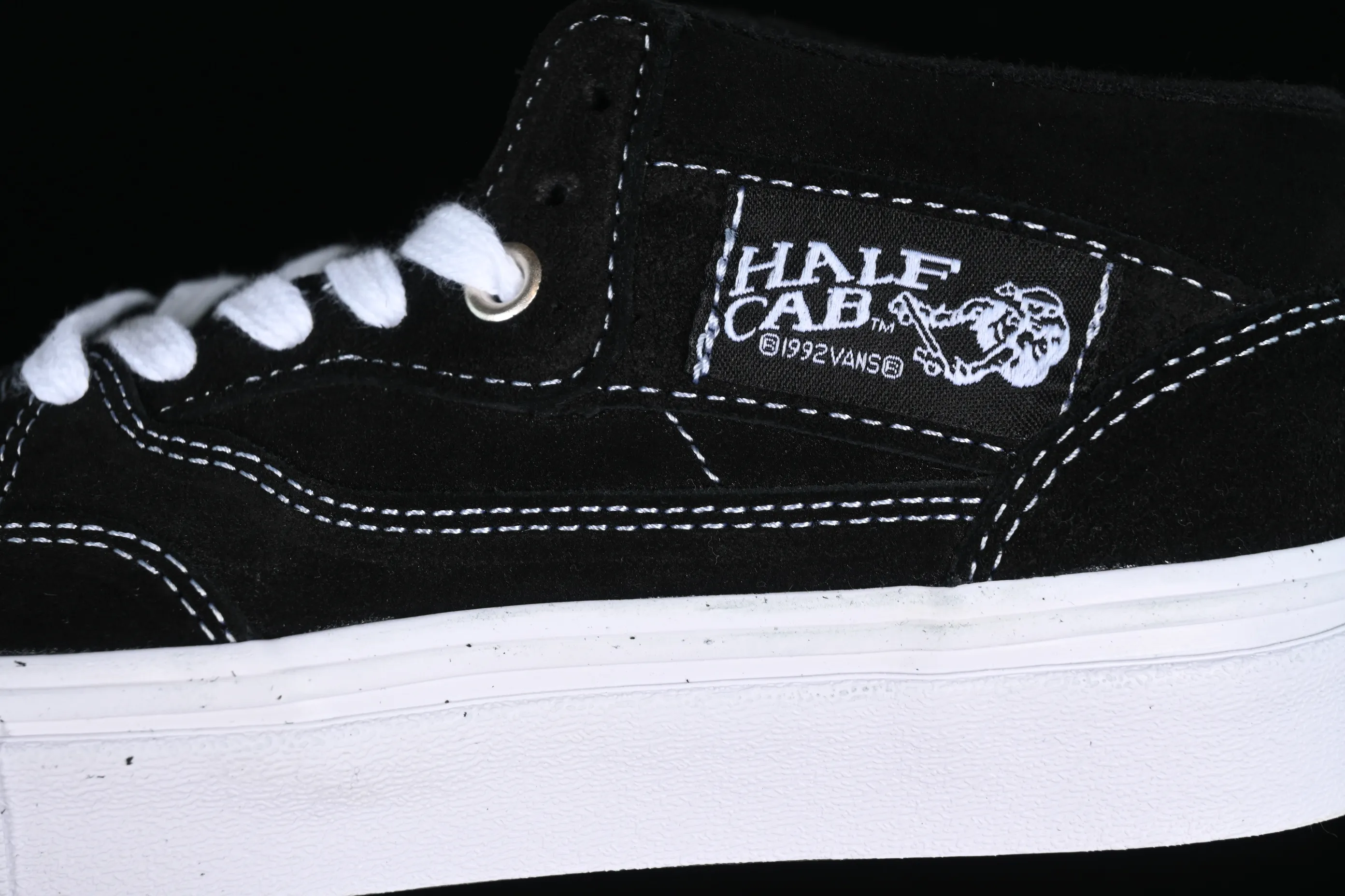 All Categories Vans Vans Series Vans Mid Vans China Vans Half Cab 33 Dx Anaheim Series China Skateboard Shoes VN0A5FCDY28